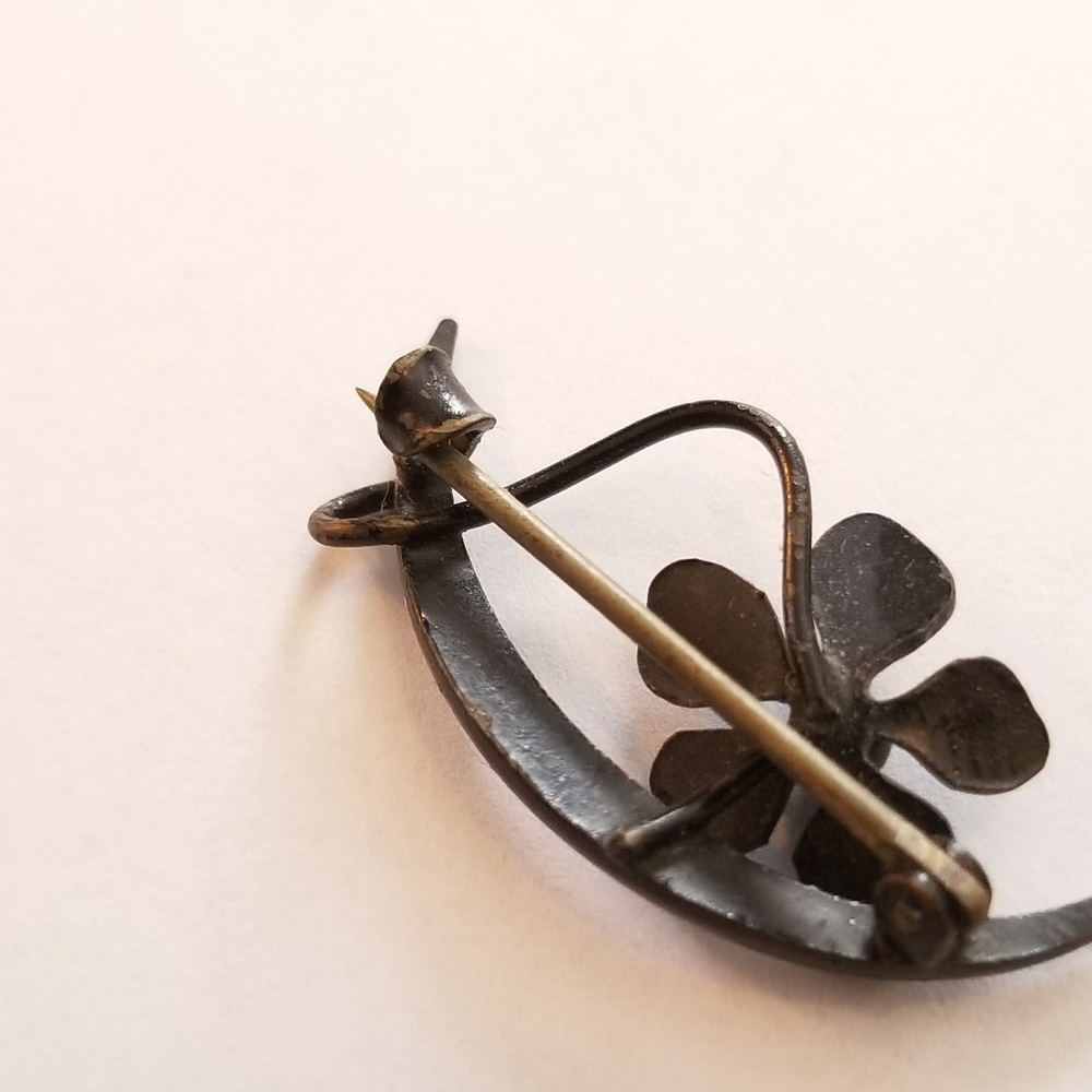 Antique honeymoon brooch crescent moon pin black vintage celestial floral - Picture 3 of 7